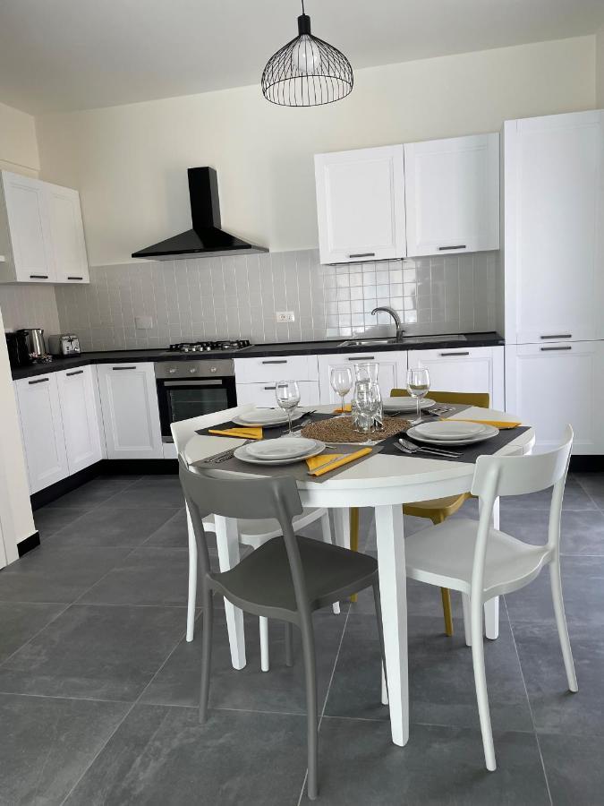 Casa Gelindo - Large And Fine Apartment With Two Bathrooms 东塞斯特里 外观 照片